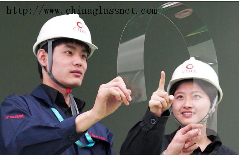 中建材蚌埠玻璃工业设计研究院研发的超薄电子触控玻璃。(资料图片)