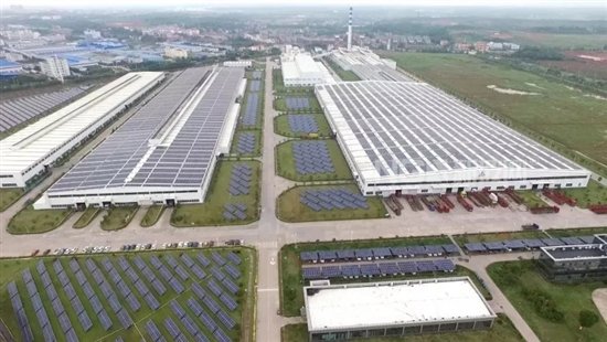 南玻生产基地广泛使用清洁能源，建余热发电项目，实现最大化能源循环利用
