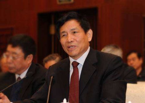 中国建筑材料联合会会长乔龙德