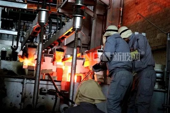 新福兴新能源玻璃产业园首条浮法生产线成功引头子 